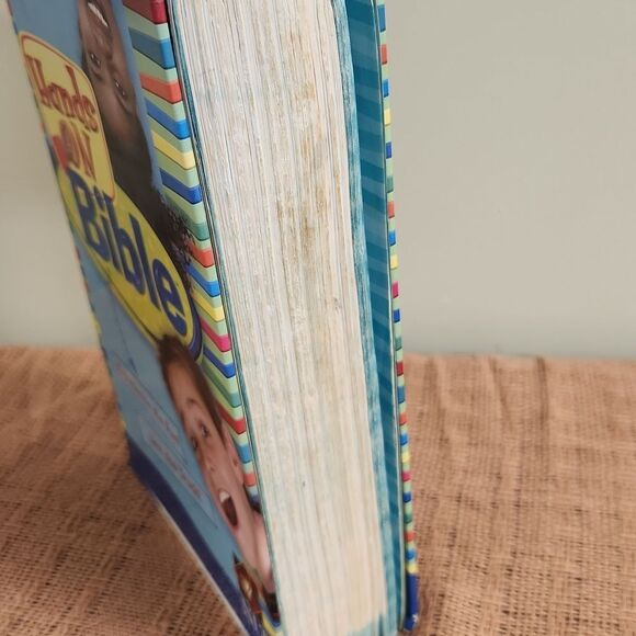 Hands On Bible NLT - Picture 4 of 14